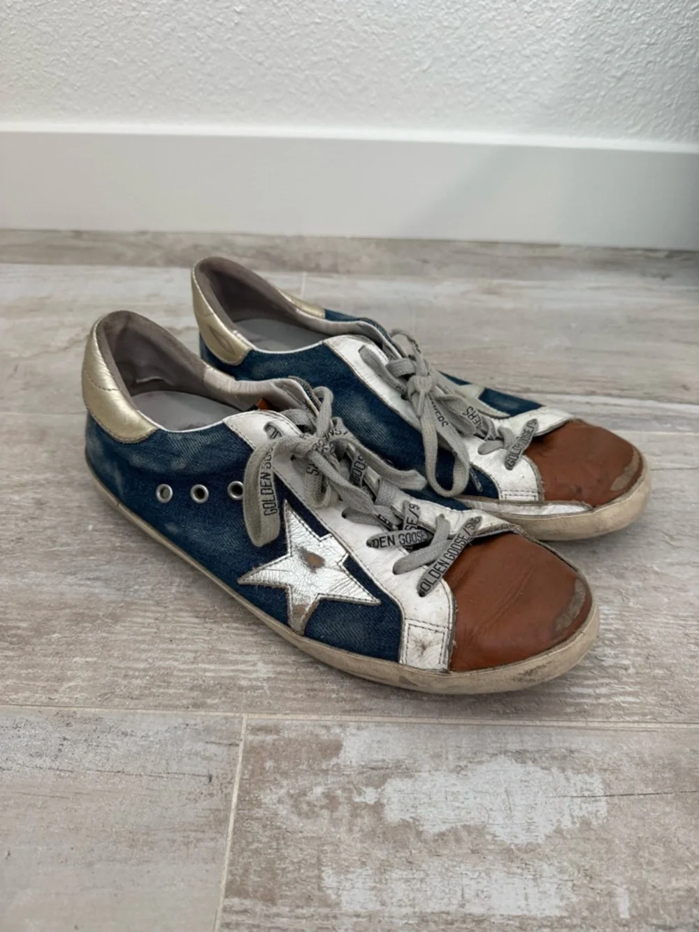 Golden Goose Super-Star Blue Denim Silver Tan Men’s Sneaker - Picture 2 of 2
